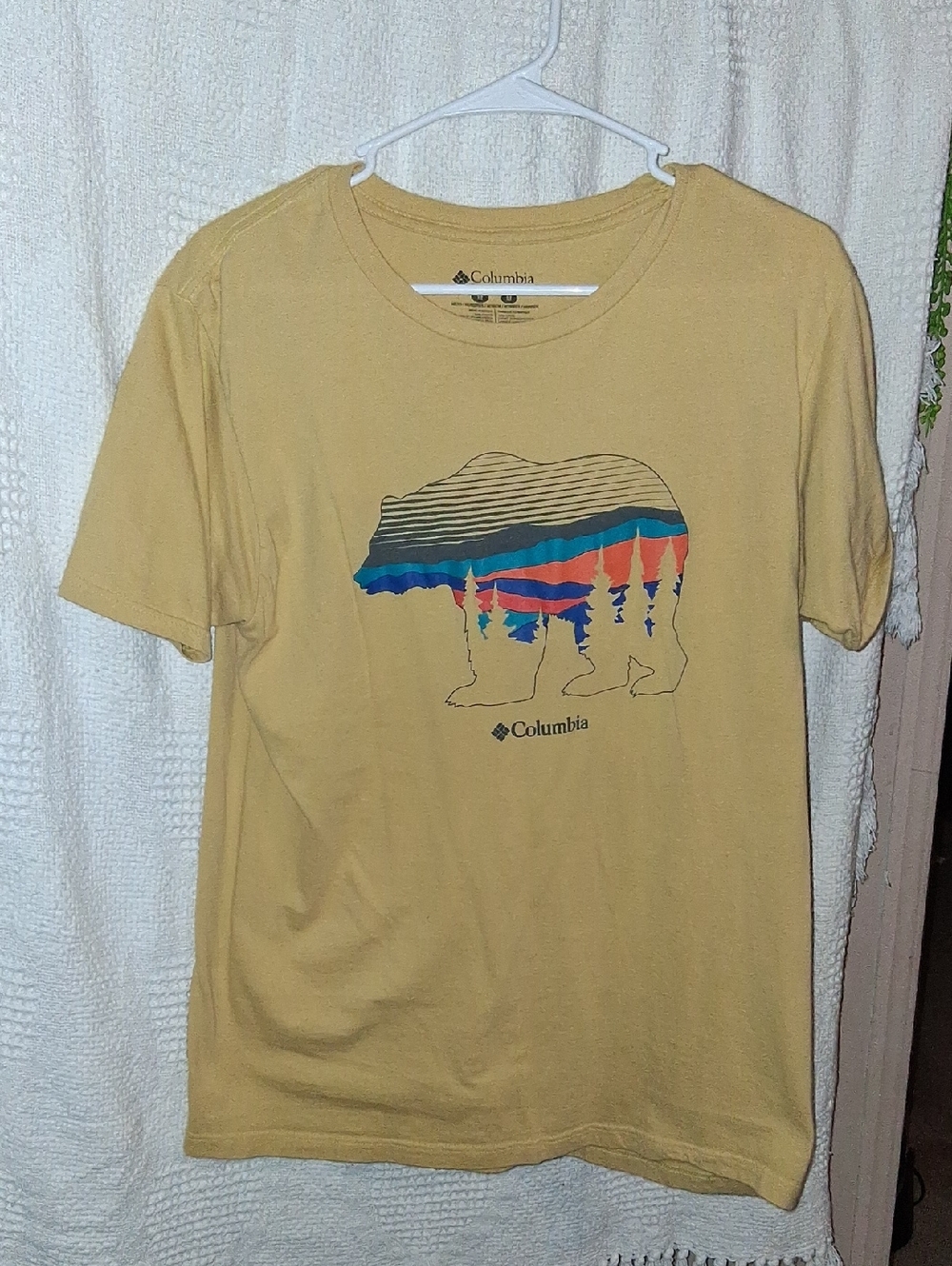 Mens Columbia Bear Tshirt